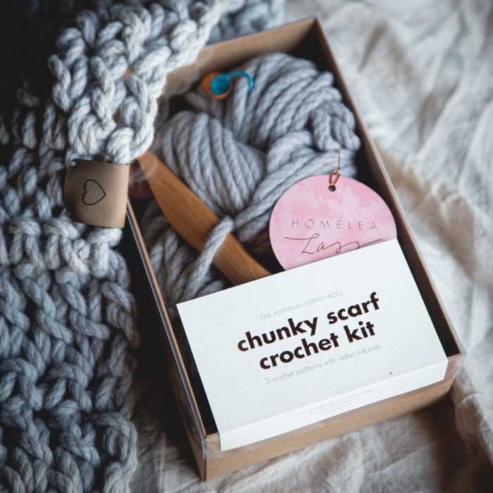 Chunky Scarf Crochet Kit - learn to crochet - Australian Merino Wool - grey | Homelea Lass