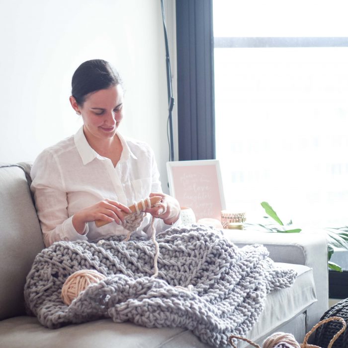 learn how to crochet beautiful chunky blankets | Homelea Lass