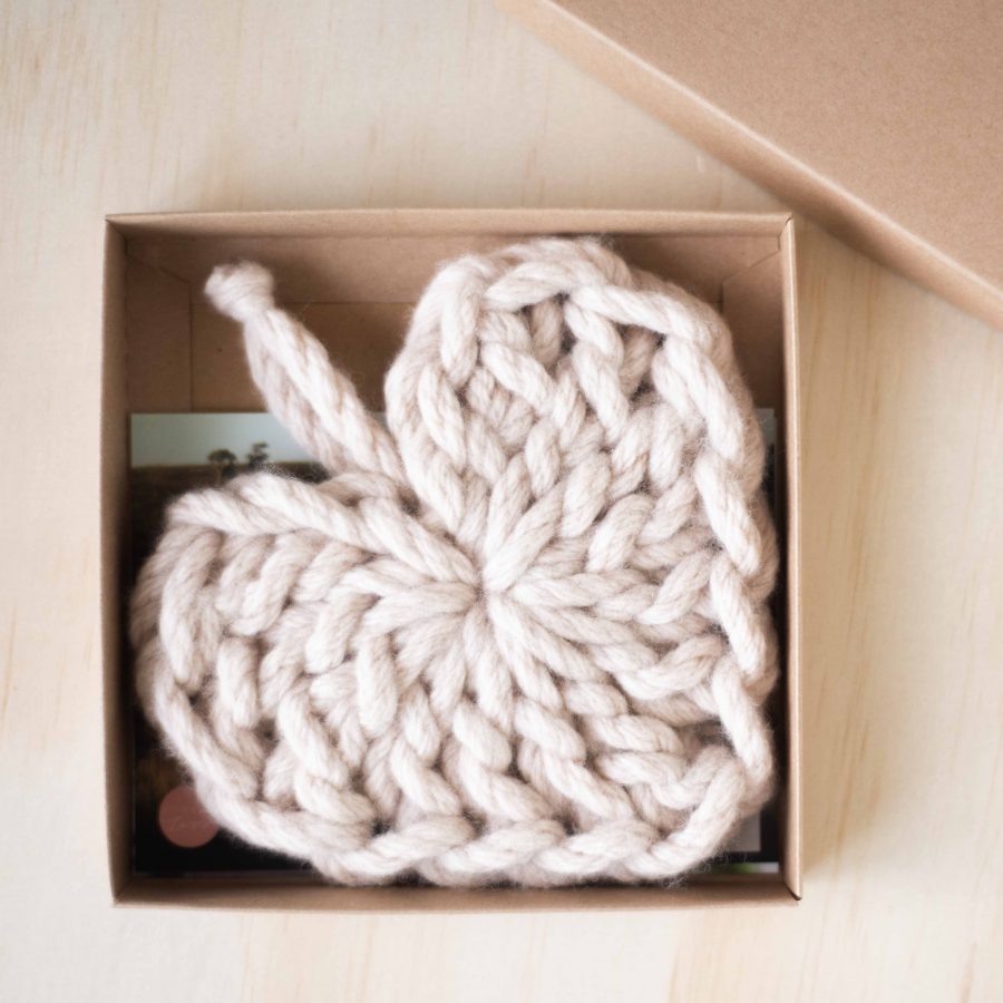 crochet hearts instead of chocolates - how to assemble gift boxes | Homelea Lass Contemporary Crochet