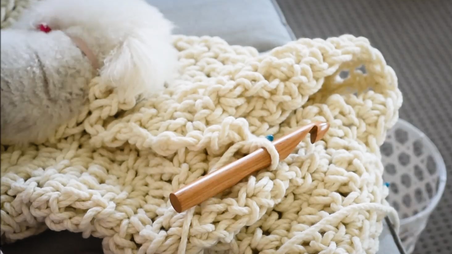 Warm Heart Blanket | Homelea Lass contemporary crochet