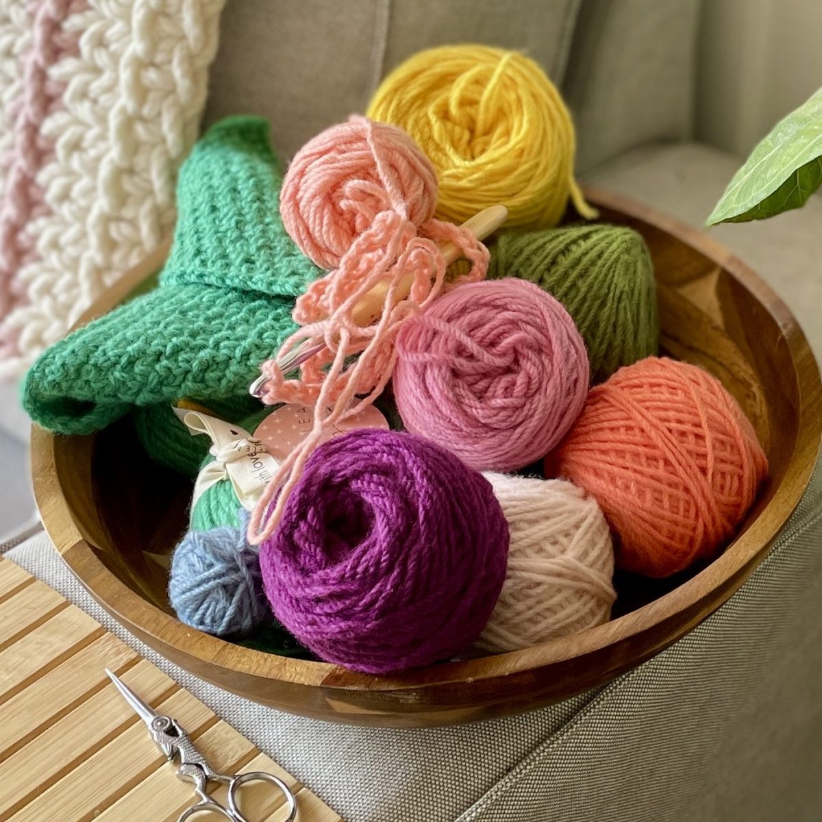 Homelea Happy 10ply Yarn (Australian Merino Wool) — Homelea Lass ...