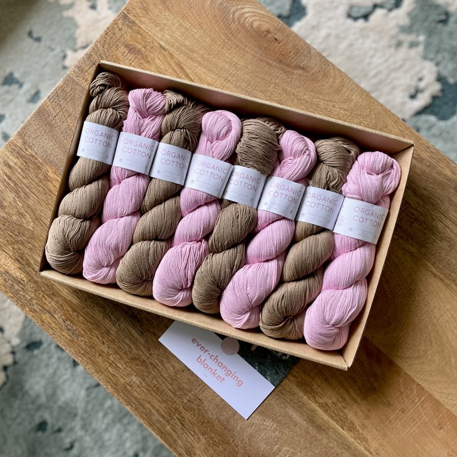 Ever-Changing Blanket Crochet Kit - ice-cream edition